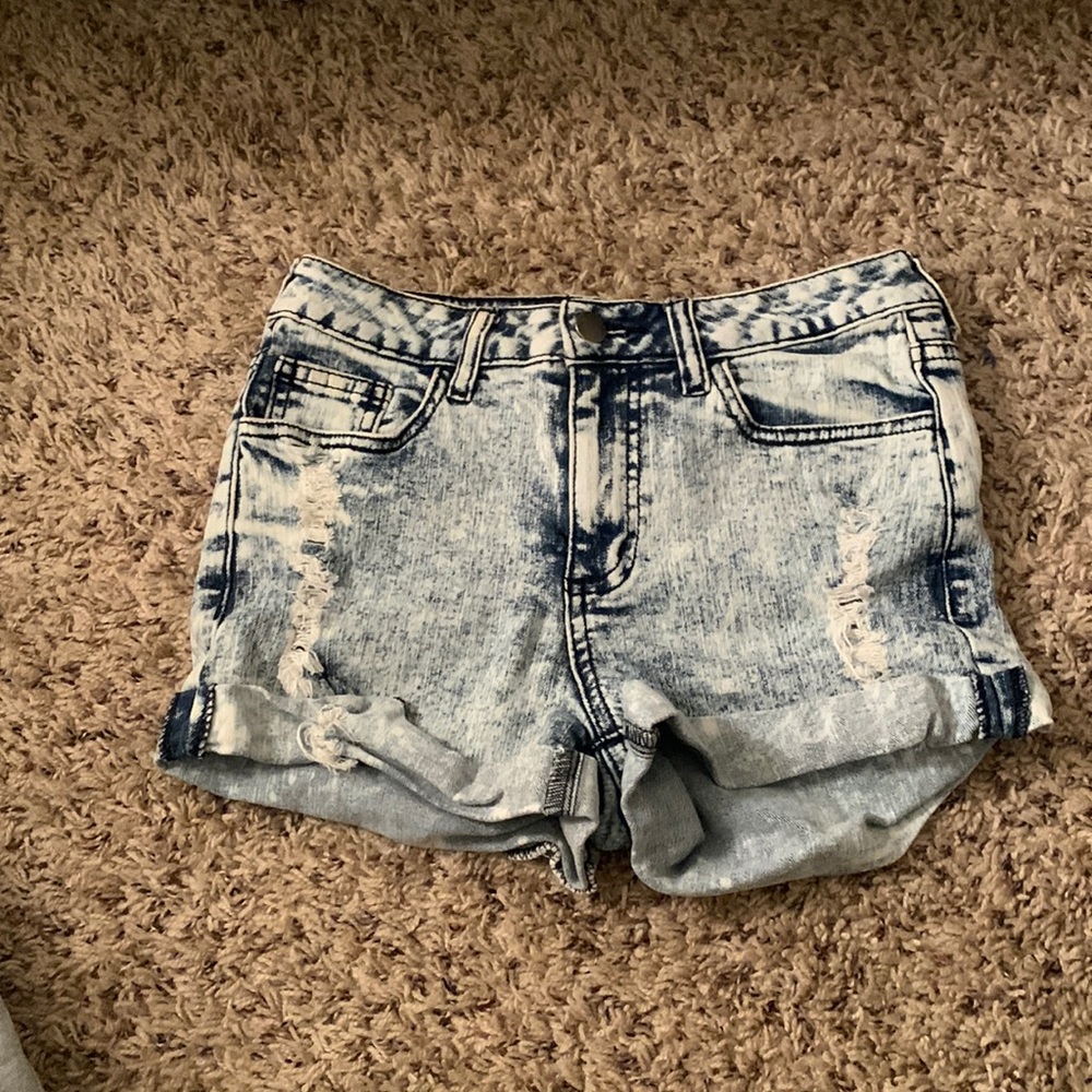 Forever 21 adorable Jean shorts